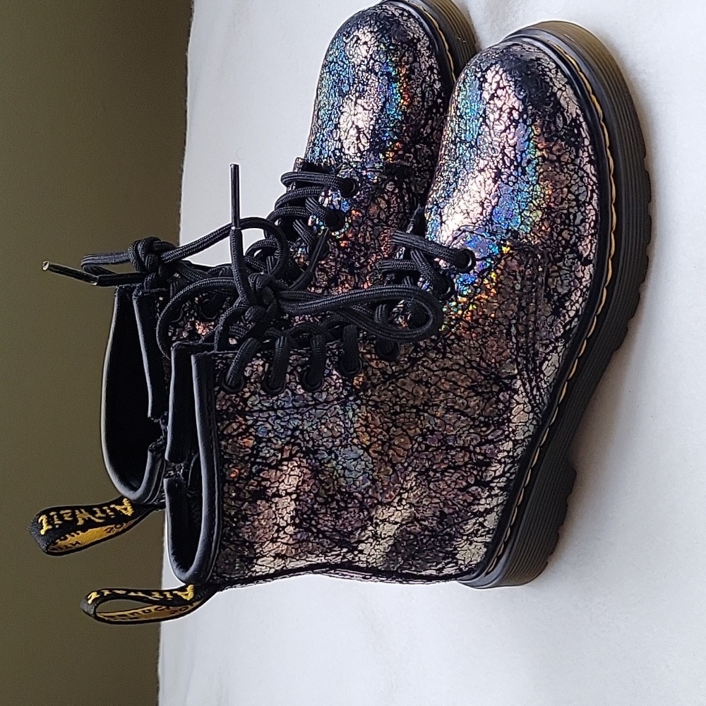 Dr. Marten 1460 Shimmer Boots